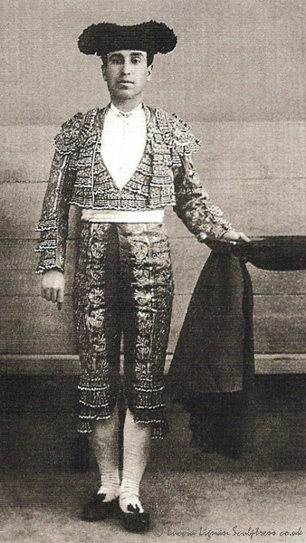 Fernando Gomez Garcia El Gallo . fernando gomez garcia el gallo . Fernando Gómez García "El Gallo" . fernando gómez garcía el gallo . Jose Gomez Ortega . jose gomez ortega . Jose Gomez Ortega Joselito El Gallo . jose gomez ortega joselito el gallo . José Gómez Ortega "Joselito" El Gallo . josé gómez ortega "joselito" el gallo . Joselito . joselito . Joselito El Gallo . joselito el gallo . Gallito . gallito . Rafael Gomez Ortega . rafael gomez ortega . Rafael Gómez Ortega . rafael gómez ortega . Bullfighter . bullfighters . Stierkämpfer . stierkämpfer . Stierkampf . stierkampf . Tauromachie . tauromachie . Stier . stier . Bull . bull . Taureau . taureau . Taureaux . taureaux . Luccia Lignan Sculptress . luccia lignan sculptress . Luccia Lignan Sculptor . luccia lignan sculptor . Luccia Lignan . luccia lignan . Angel Rengell Sculptor . angel rengell sculptor . Angel Rengell . angel rengell . London . london . Westminster . westminster . Westminster Studio . westminster studio . Westminster Studio United Kingdom . westminster studio united kingdom .